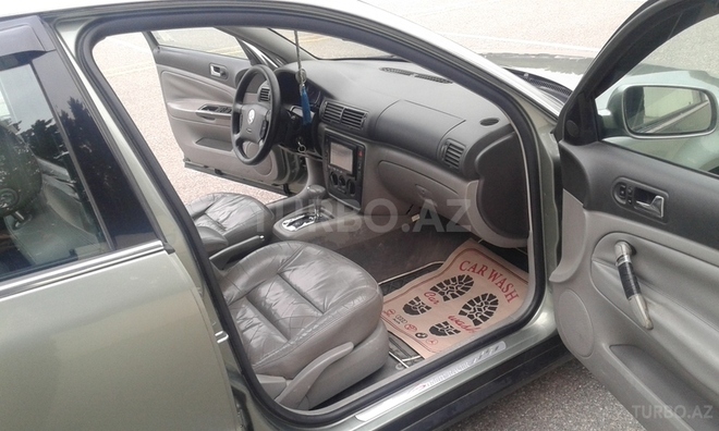 Volkswagen Passat 2002, 180,000 km - 1.8 l - Sumqayıt