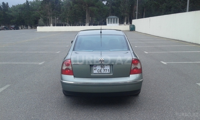 Volkswagen Passat 2002, 180,000 km - 1.8 l - Sumqayıt