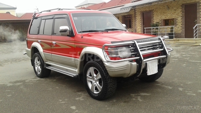 Mitsubishi Pajero 1994, 284,450 km - 0.4 л - Bakı