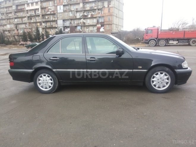 Mercedes C 240 1999, 300,000 km - 2.4 l - Bakı
