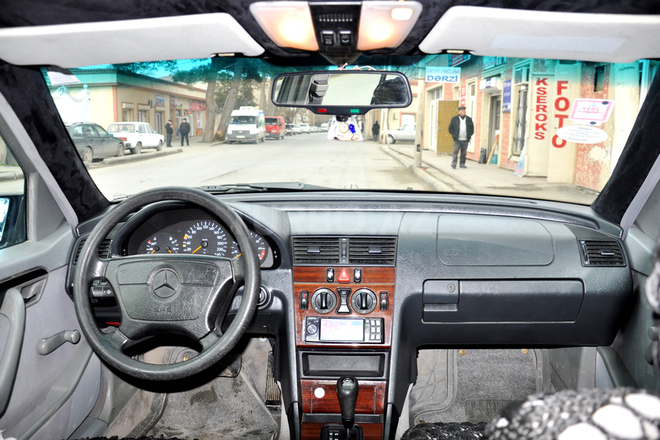 Mercedes C 180 1996, 302,000 km - 1.8 l - Bakı