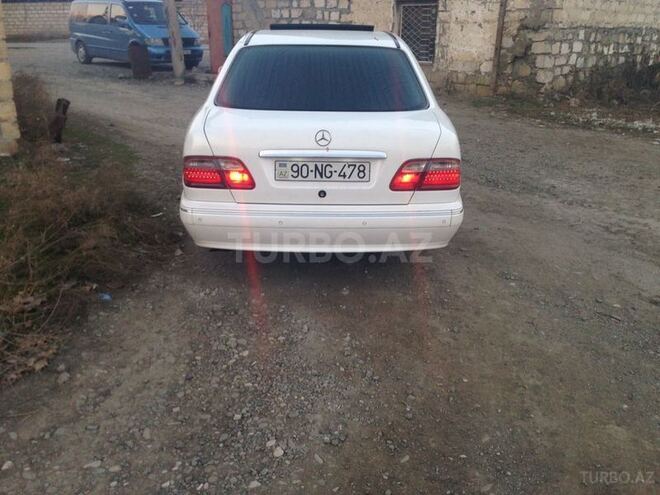 Mercedes E 240 2000, 140,000 km - 2.6 л - Ağcabədi