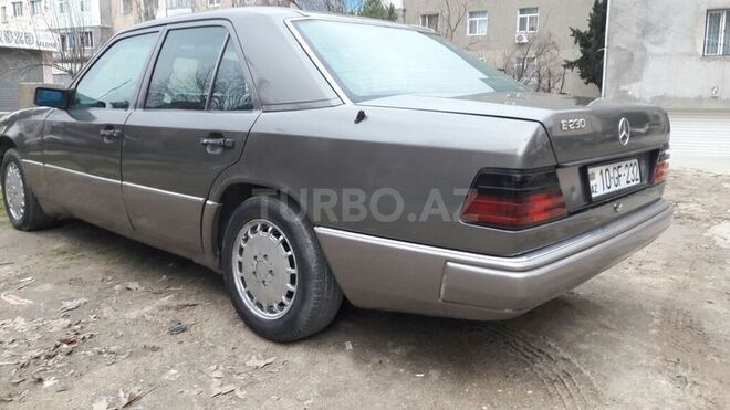 Mercedes E 230 1991, 370,000 km - 1.4 л - Xırdalan