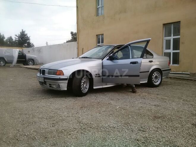 BMW 316 1995, 325,500 km - 1.6 l - Bakı