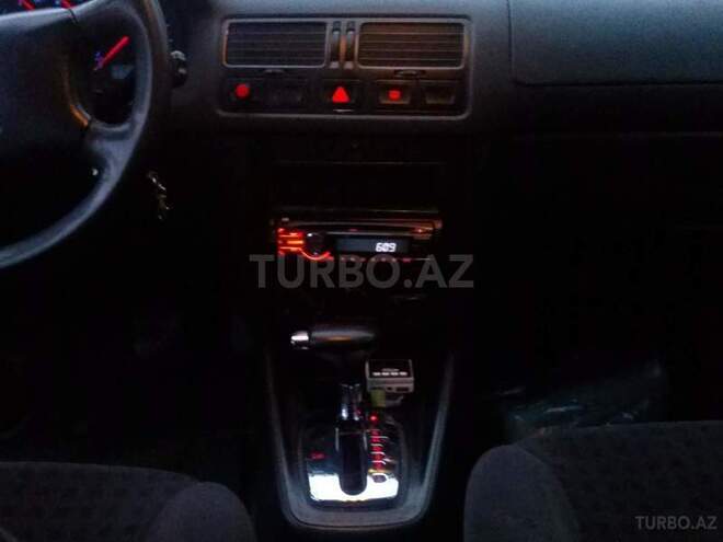 Volkswagen Golf 2000, 298,000 km - 2.0 l - Bakı