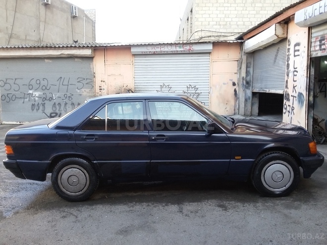Mercedes 190 1992, 298,600 km - 2.0 l - Bakı
