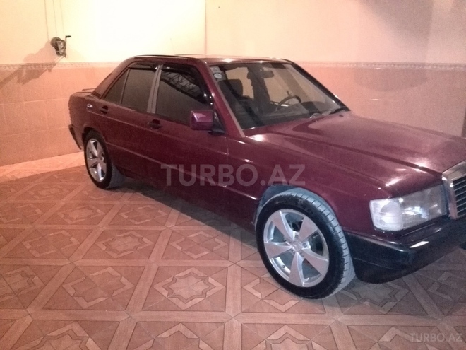 Mercedes 190 1991, 300,000 km - 1.8 l - Gəncə