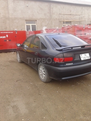 Renault Laguna 2001, 115,000 km - 2.0 л - Bakı