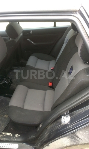 Volkswagen Golf 2001, 240,000 km - 1.6 l - Bakı