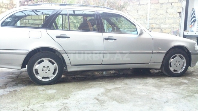 Mercedes C 180 1998, 203,000 km - 1.8 l - Yevlax