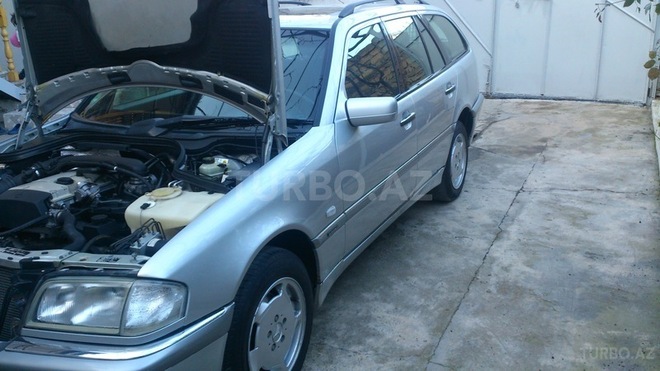 Mercedes C 180 1998, 203,000 km - 1.8 l - Yevlax