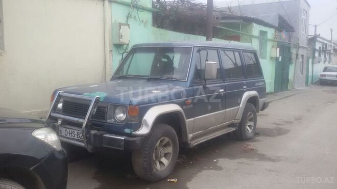 Mitsubishi Pajero 1990, 300,000 km - 3.0 l - Bakı