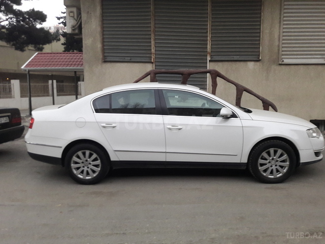 Volkswagen Passat 2010, 115,000 km - 2.0 l - Bakı