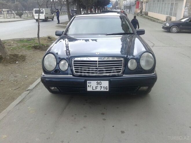 Mercedes E 200 1999, 398,000 km - 2.0 l - Bakı