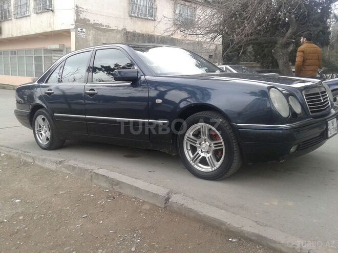 Mercedes E 200 1999, 398,000 km - 2.0 l - Bakı