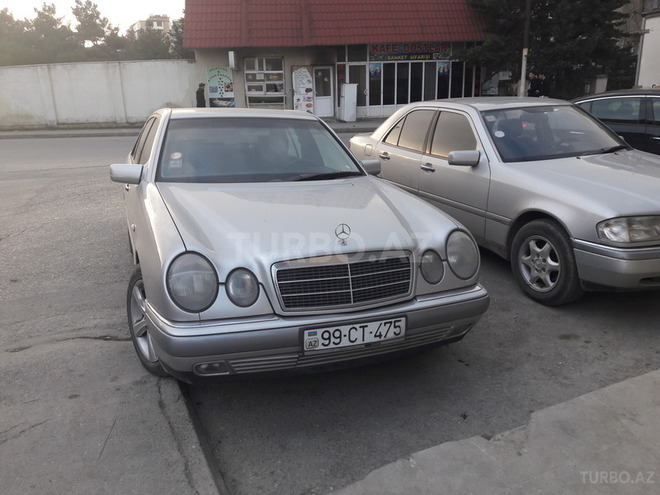 Mercedes E 200 1999, 245,500 km - 2.0 l - Bakı