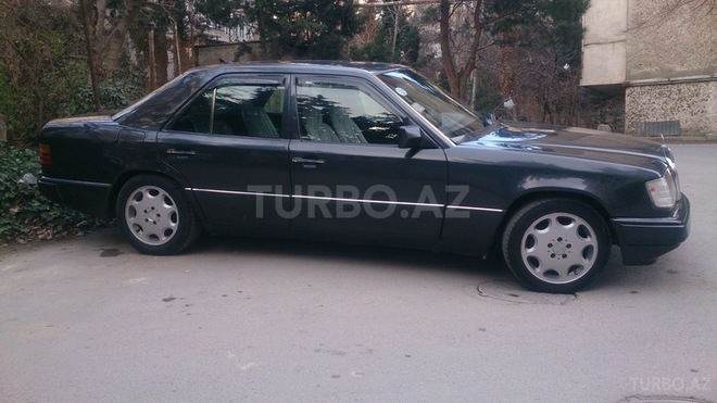 Mercedes E 230 1992, 214,000 km - 2.3 l - Bakı