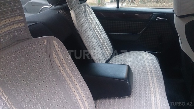 Mercedes E 230 1992, 214,000 km - 2.3 l - Bakı