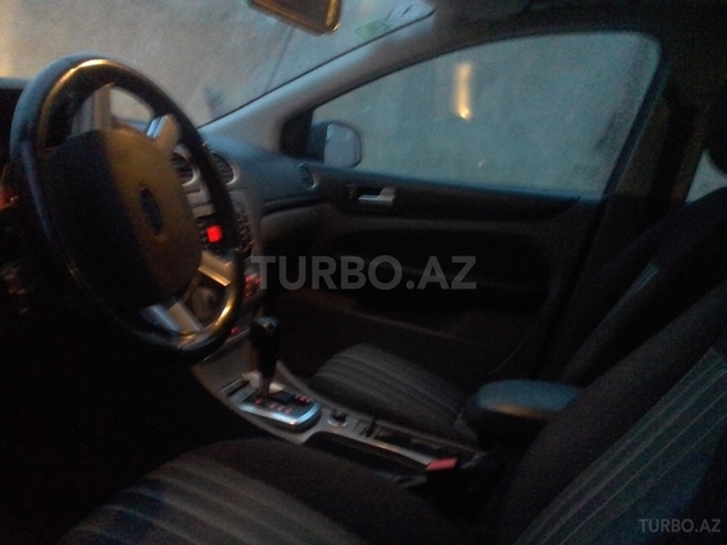 Ford Focus 2011, 130,678 km - 1.6 l - Bakı