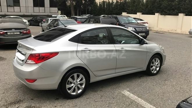 Hyundai Accent 2012, 75,000 km - 1.6 л - Bakı