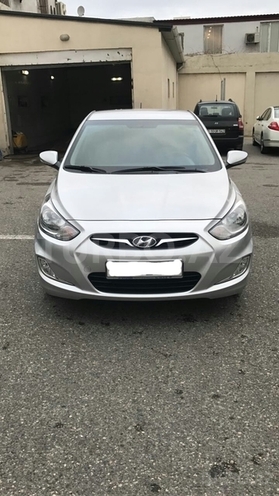 Hyundai Accent 2012, 75,000 km - 1.6 л - Bakı