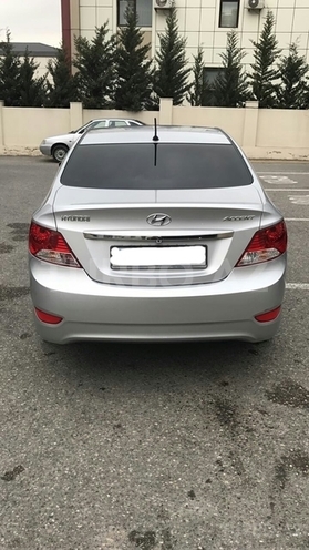 Hyundai Accent 2012, 75,000 km - 1.6 л - Bakı
