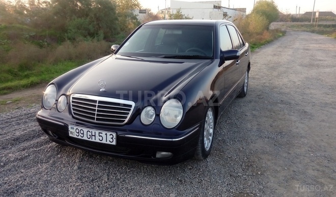 Mercedes E 200 2001, 270,900 km - 2.0 l - Bakı
