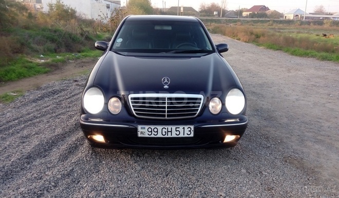 Mercedes E 200 2001, 270,900 km - 2.0 l - Bakı