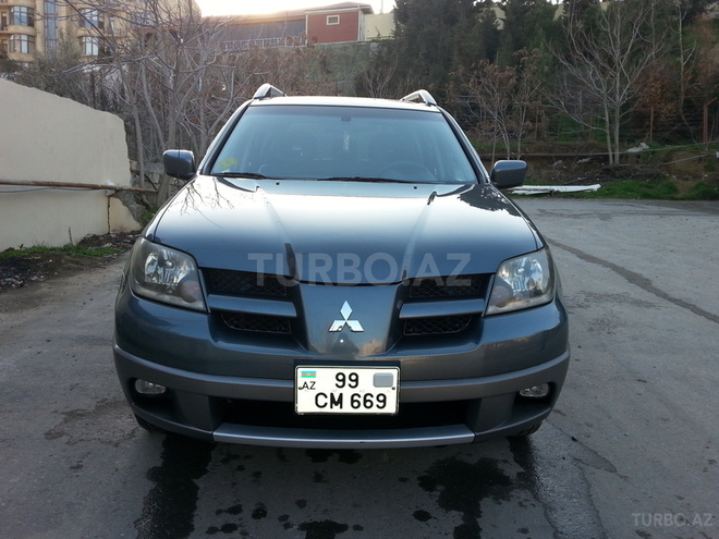 Mitsubishi Outlander 2003, 159,000 km - 2.4 л - Bakı
