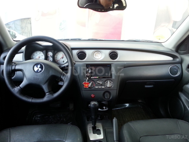 Mitsubishi Outlander 2003, 159,000 km - 2.4 л - Bakı