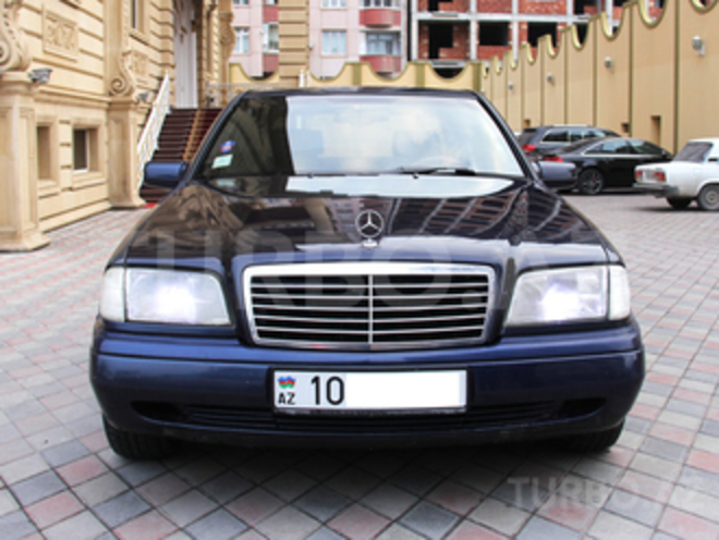 Mercedes C 180 1995, 220,207 km - 0.5 л - Bakı