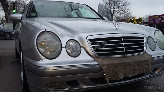 Mercedes E 200 1999, 278,000 km - 2.0 l - Bakı