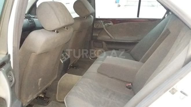 Mercedes E 200 1999, 278,000 km - 2.0 l - Bakı