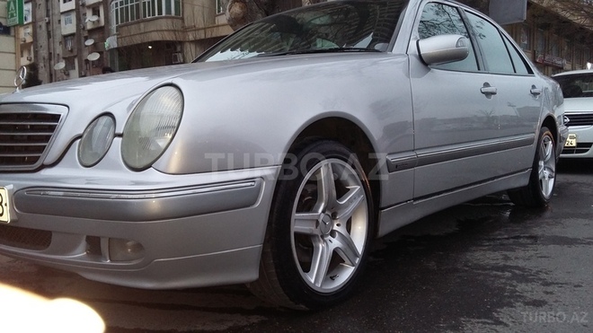 Mercedes E 200 1999, 278,000 km - 2.0 l - Bakı