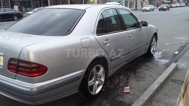 Mercedes E 200 1999, 278,000 km - 2.0 l - Bakı