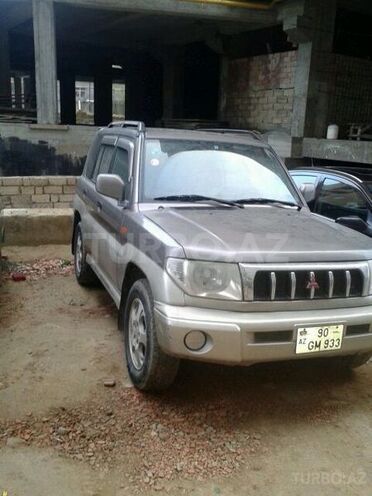 Mitsubishi Pajero io 1999, 177,000 km - 1.8 l - Bakı