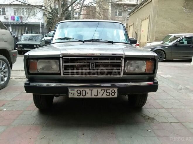 LADA (VAZ) 2107 2010, 875,000 km - 1.6 l - Bakı