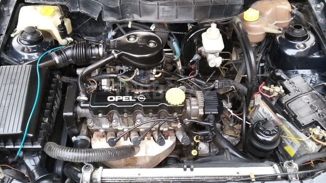 Opel Astra 1995, 265,000 km - 1.6 l - Bakı