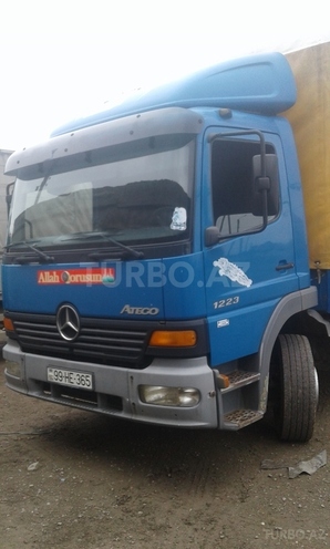 Mercedes Atego 1223 2001, 483,273 km - 6.3 л - Lənkəran