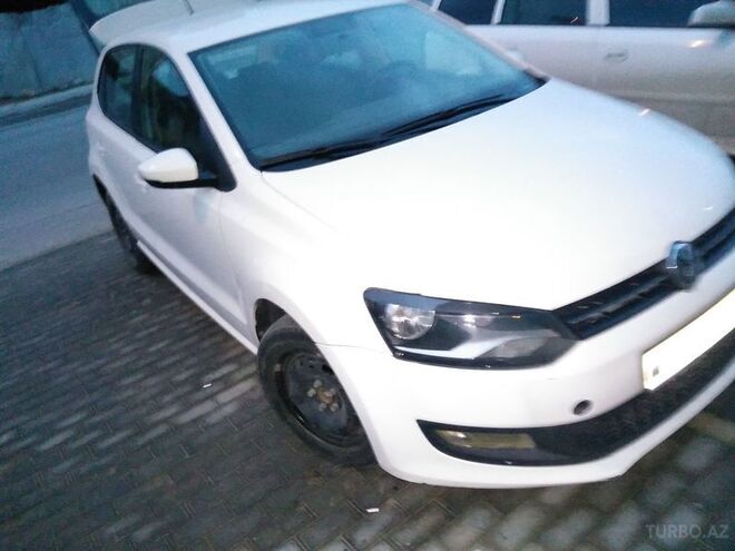 Volkswagen Polo 2010, 82,000 km - 1.6 l - Bakı