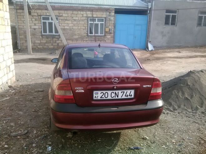 Opel Vectra 1995, 380,000 km - 1.6 л - Gəncə