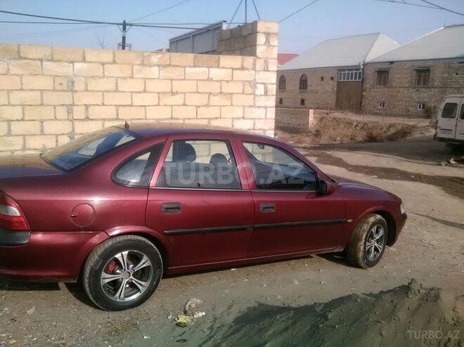 Opel Vectra 1995, 380,000 km - 1.6 л - Gəncə