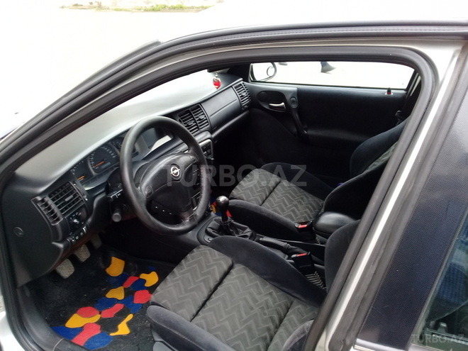 Opel Vectra 1999, 241,000 km - 2.0 л - Sumqayıt