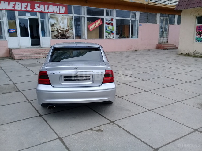 Opel Vectra 1999, 241,000 km - 2.0 л - Sumqayıt