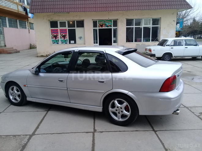 Opel Vectra 1999, 241,000 km - 2.0 л - Sumqayıt