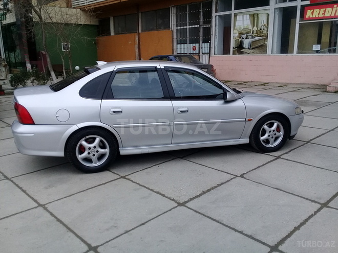Opel Vectra 1999, 241,000 km - 2.0 л - Sumqayıt