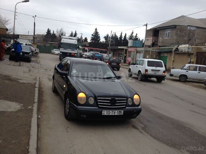 Mercedes E 240 1998, 254,167 km - 2.4 l - Bakı