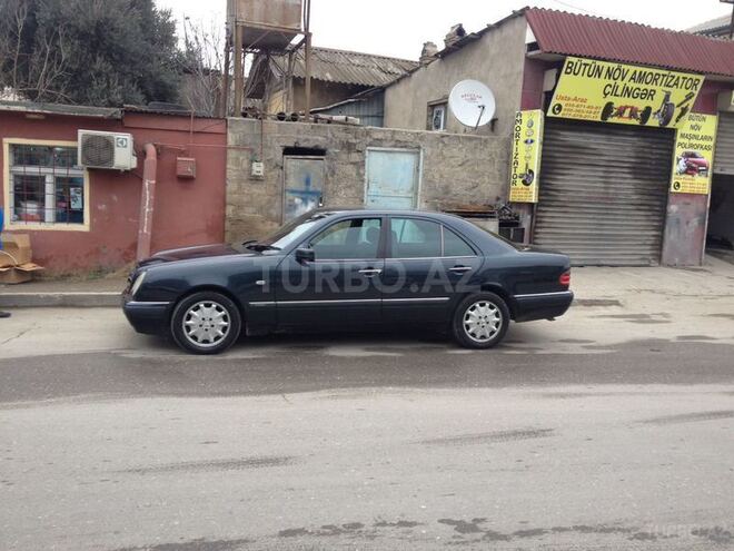 Mercedes E 240 1998, 254,167 km - 2.4 l - Bakı