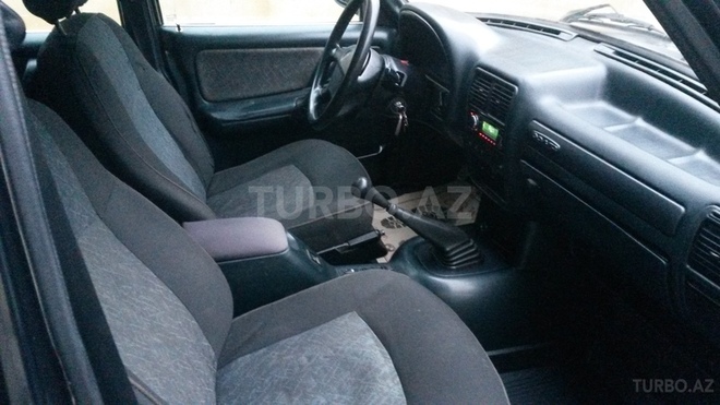 GAZ 3110 2005, 150,000 km - 2.4 l - Bakı