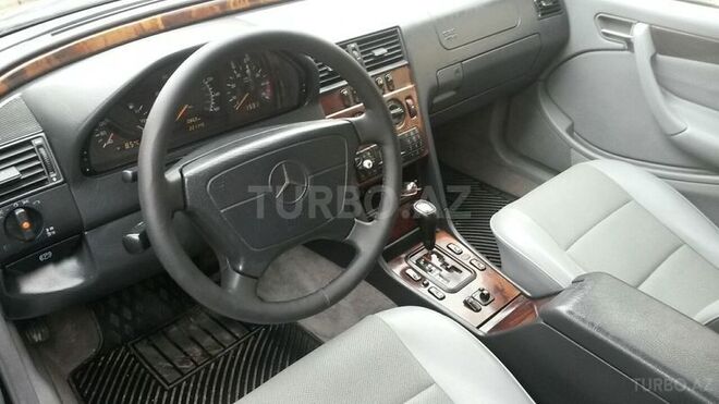 Mercedes C 230 1998, 210,000 km - 2.3 l - Bakı